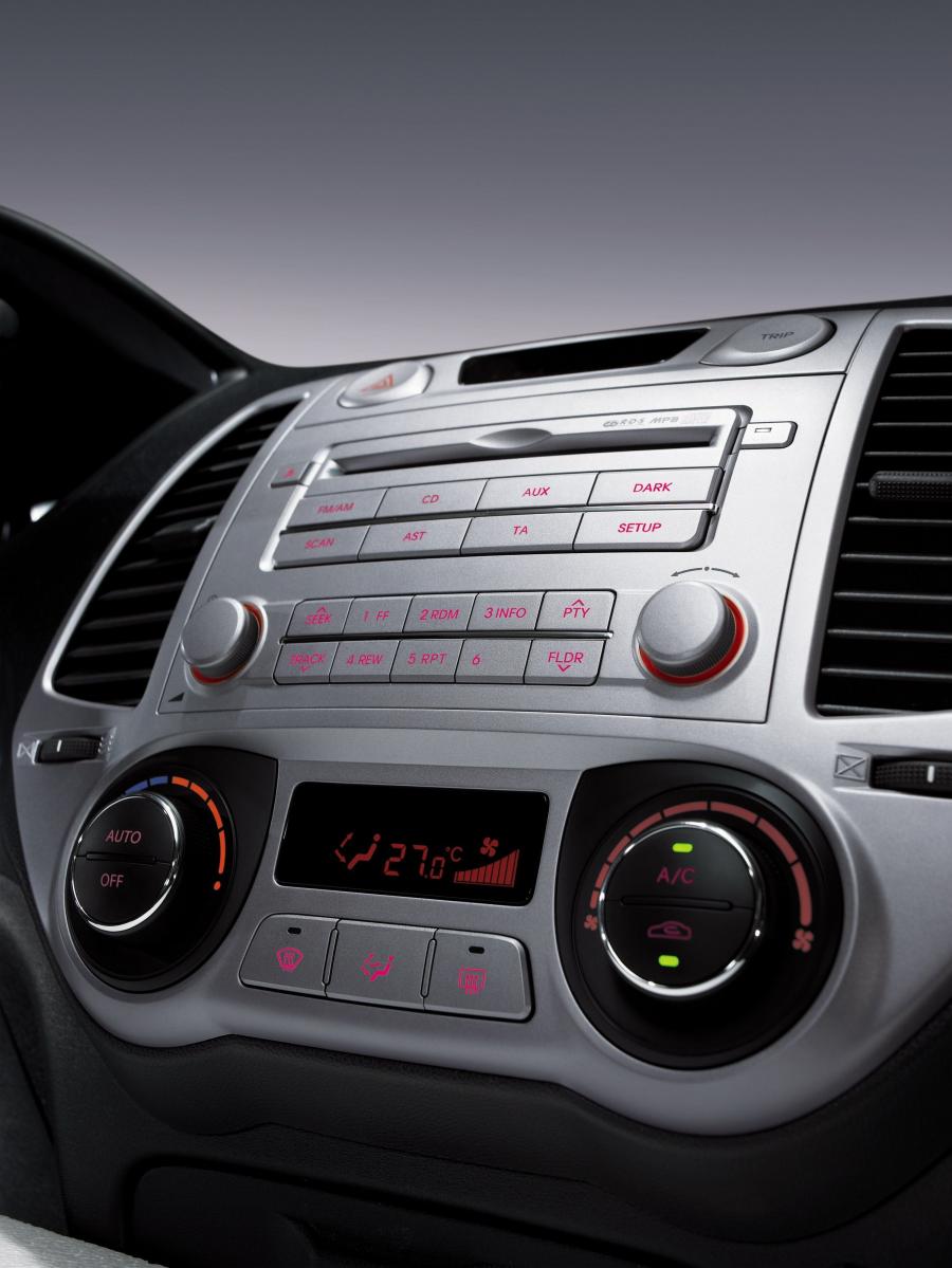  Hyundai i20 5-Door 2009 года  (фото 28 из 53)
